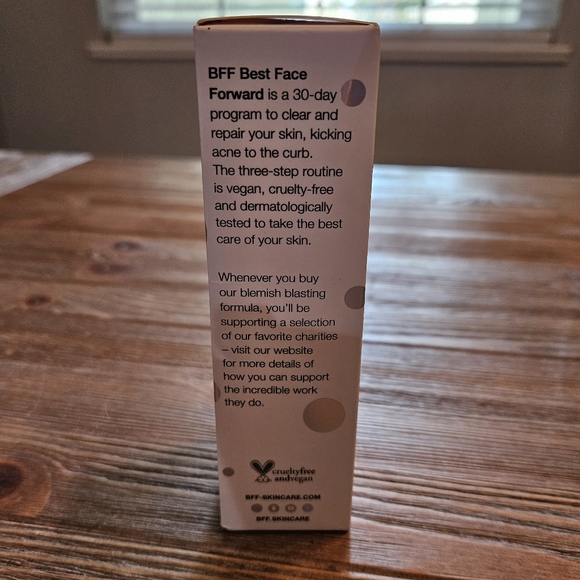 BFF Best face forward purifying cleanser - Picture 3 of 4